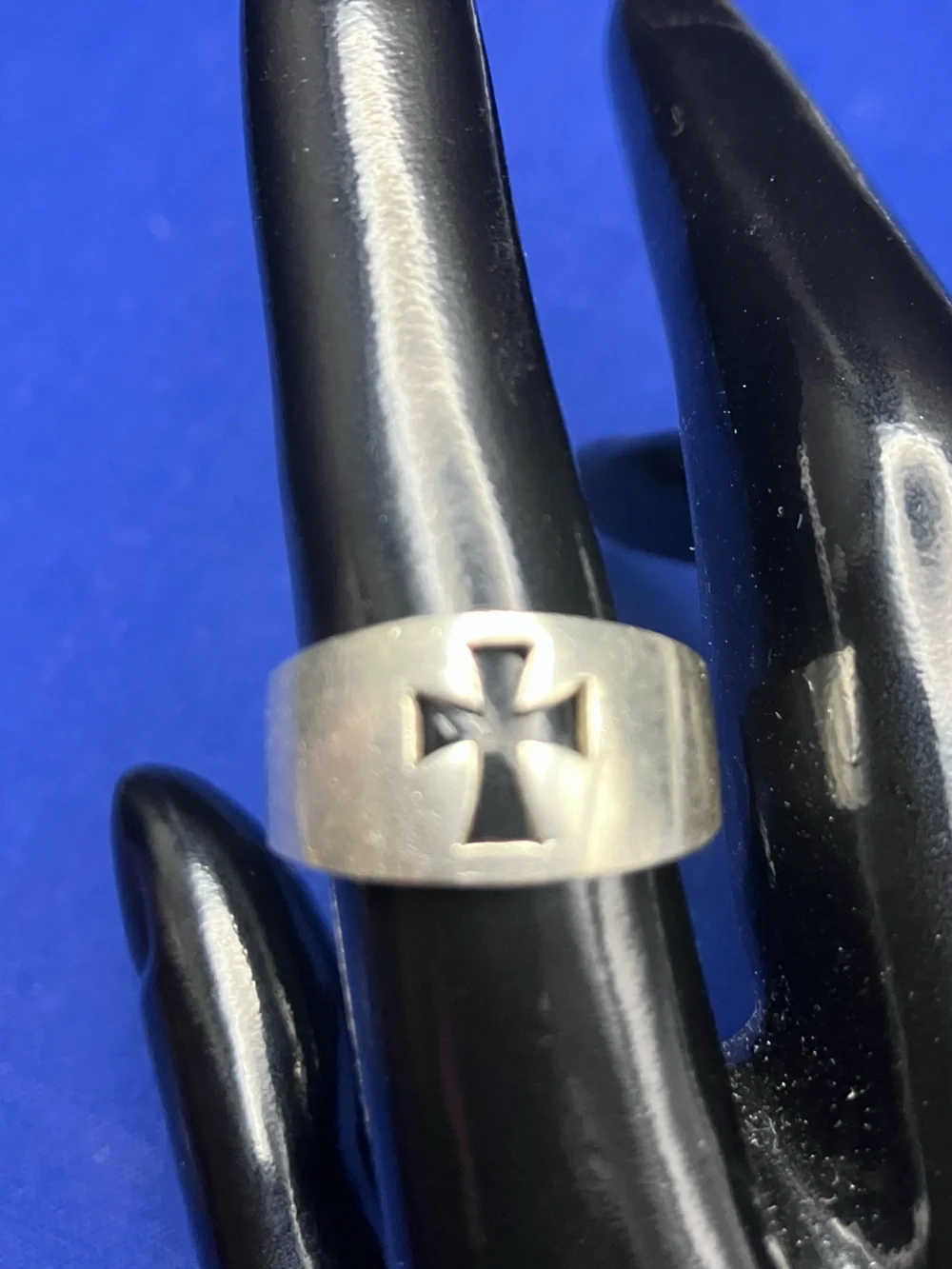 Sterling Silver Cross Cutout Wide Band Ring - Silver